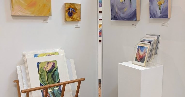 Lunaria Gallery